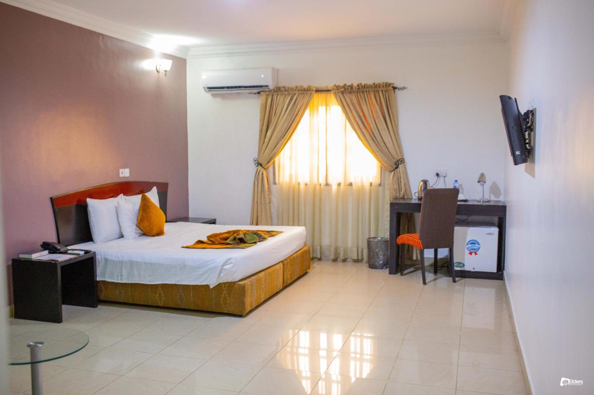 Suru Express Hotel Gra Lagos Exteriör bild