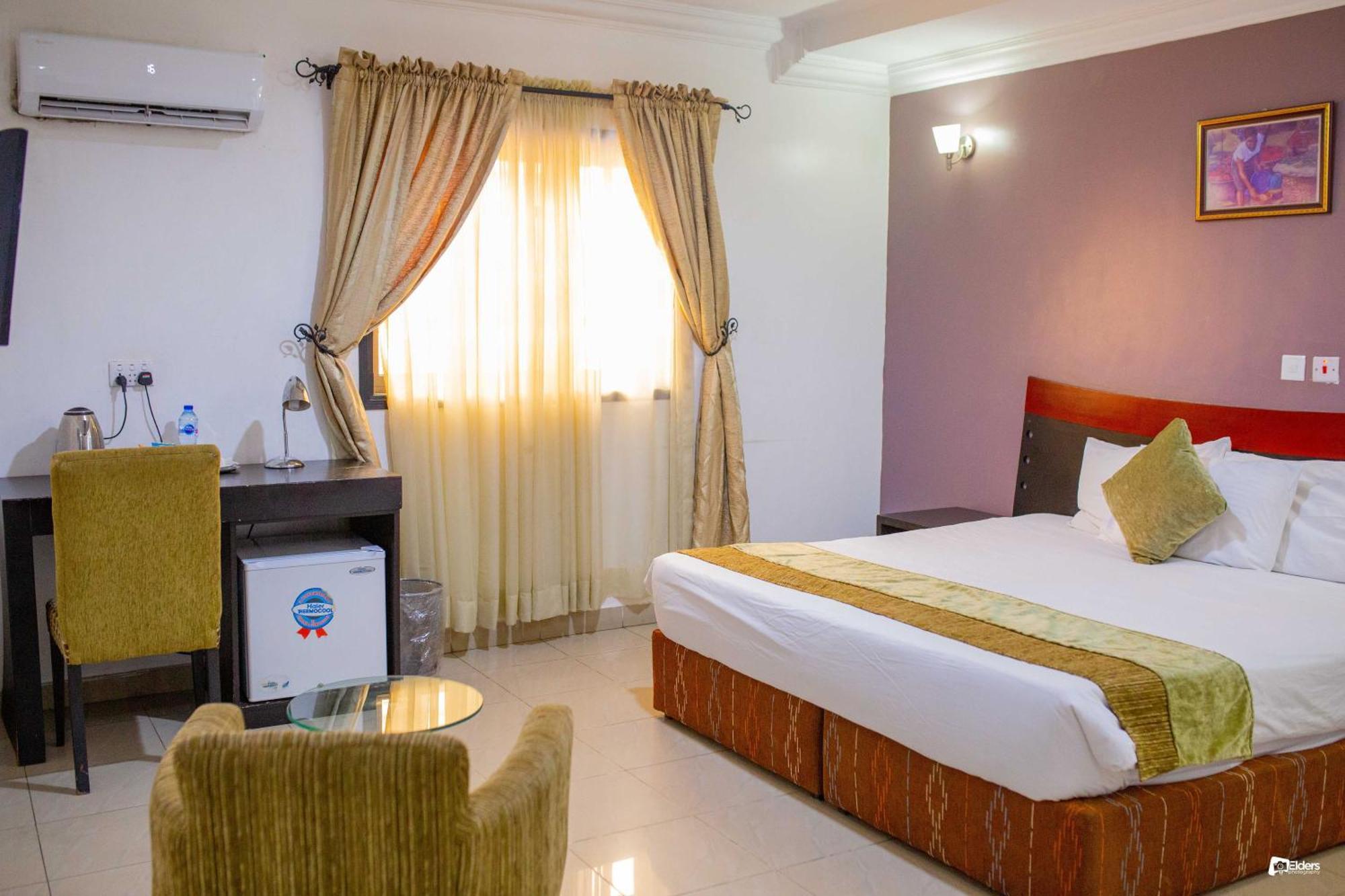 Suru Express Hotel Gra Lagos Exteriör bild