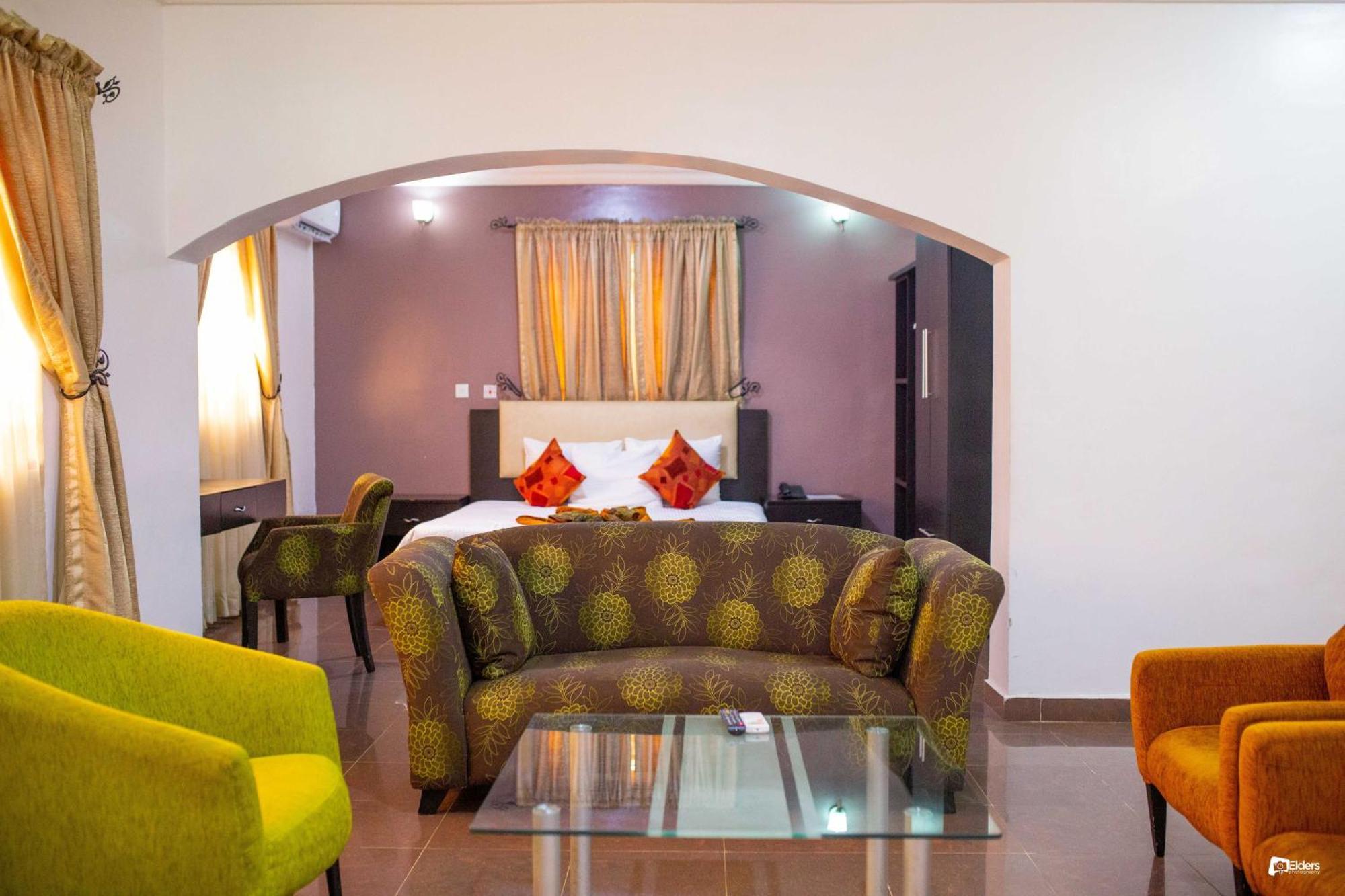 Suru Express Hotel Gra Lagos Exteriör bild